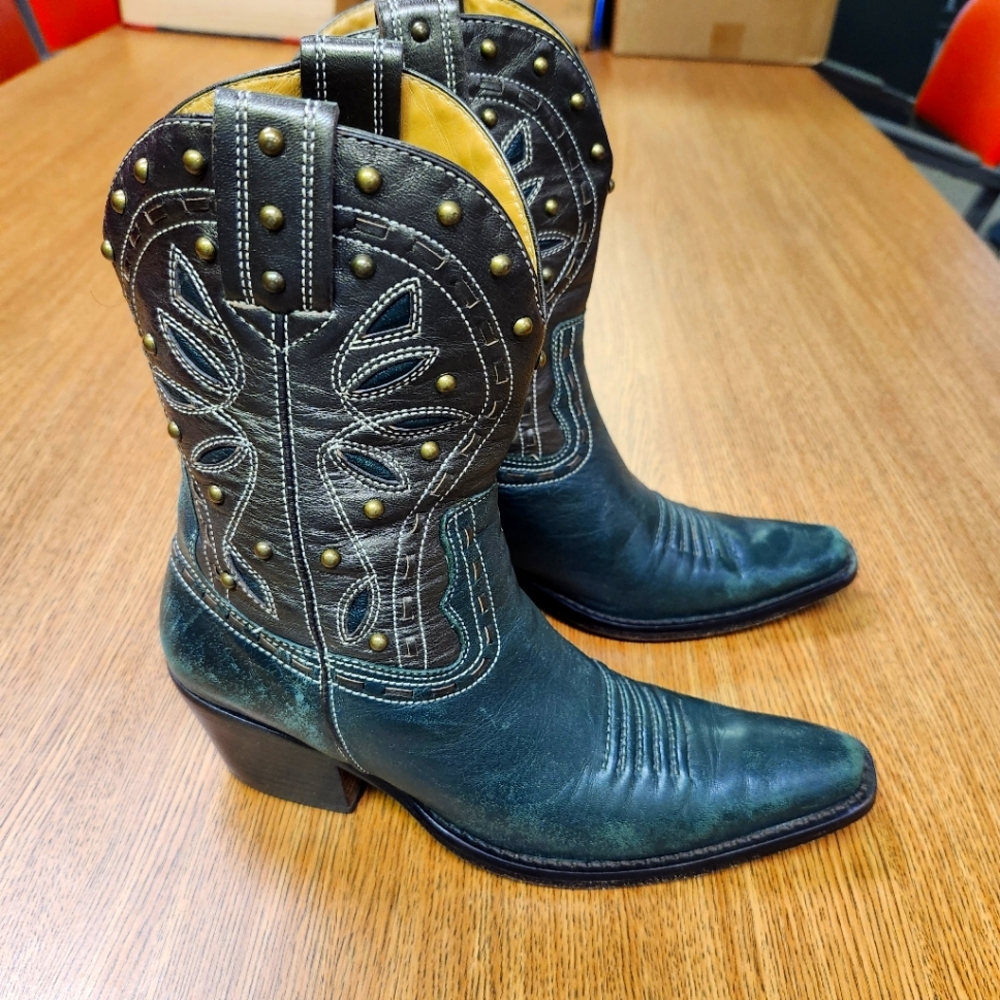 Womens Cole Haan boots